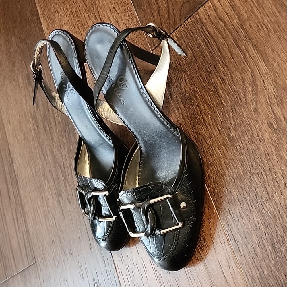 Cole Haan Ladies 9.5 Croc embossed black buckle sling back pumps heels